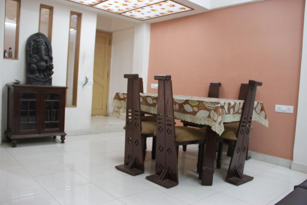 Sohum Habitat Goregaon Exhibition Centre Hotel Mumbai Exterior photo